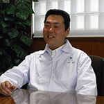 株式会社日本キャンパック 品質保証部 部長 小松 澄男 様